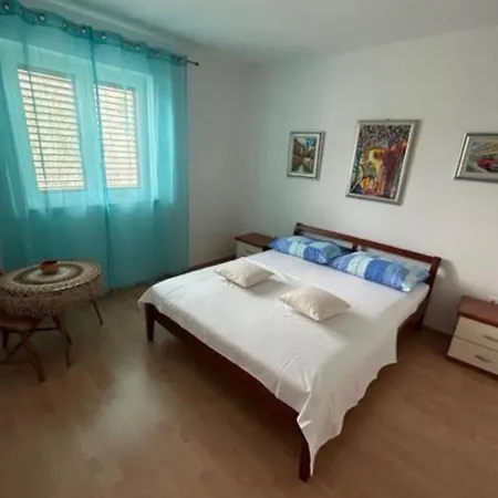 Apartment Nekic *